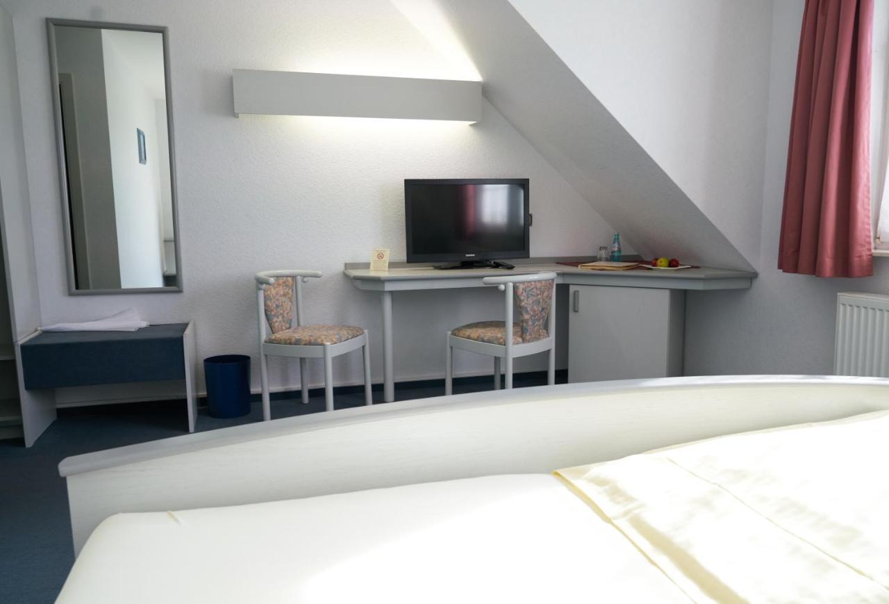 Landgasthof Fleischhauer Homberg  Bagian luar foto